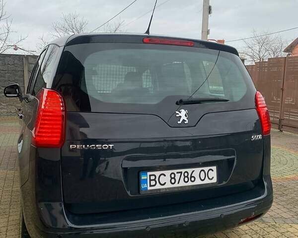 Серый Пежо 5008, объемом двигателя 2 л и пробегом 239 тыс. км за 7150 $, фото 10 на Automoto.ua
