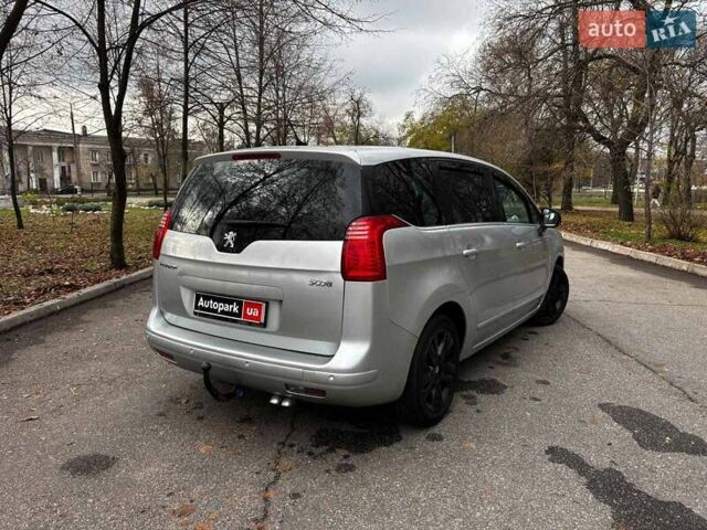 Серый Пежо 5008, объемом двигателя 1.6 л и пробегом 272 тыс. км за 7930 $, фото 4 на Automoto.ua