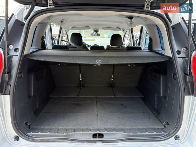 Серый Пежо 5008, объемом двигателя 1.56 л и пробегом 273 тыс. км за 7300 $, фото 28 на Automoto.ua