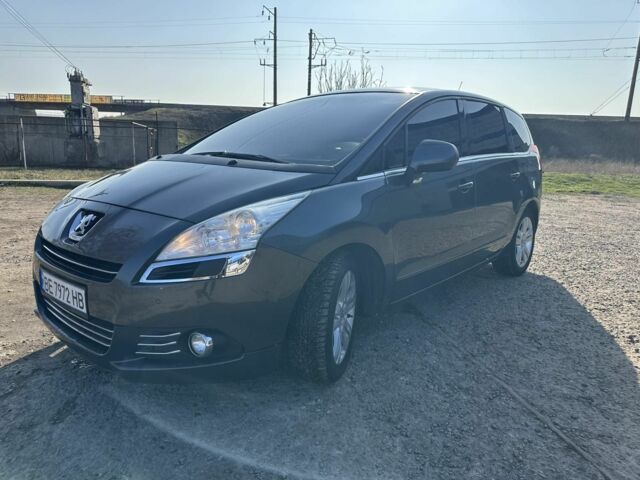 Сірий Пежо 5008, об'ємом двигуна 1.6 л та пробігом 265 тис. км за 7600 $, фото 3 на Automoto.ua