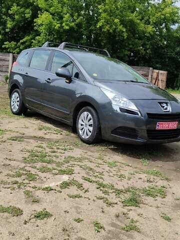 Сірий Пежо 5008, об'ємом двигуна 1.56 л та пробігом 254 тис. км за 7450 $, фото 8 на Automoto.ua