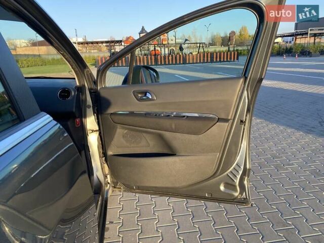 Сірий Пежо 5008, об'ємом двигуна 1.6 л та пробігом 278 тис. км за 7500 $, фото 14 на Automoto.ua