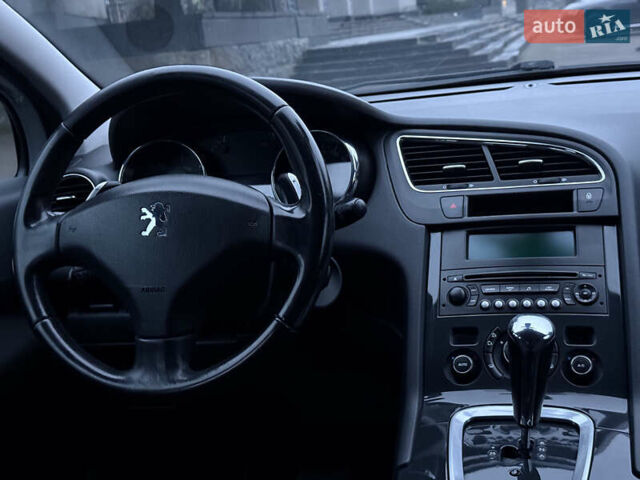 Сірий Пежо 5008, об'ємом двигуна 1.56 л та пробігом 227 тис. км за 6300 $, фото 31 на Automoto.ua