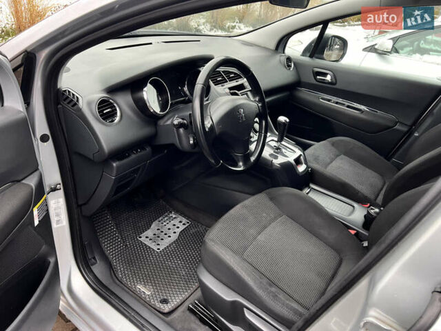 Серый Пежо 5008, объемом двигателя 1.6 л и пробегом 237 тыс. км за 5900 $, фото 7 на Automoto.ua