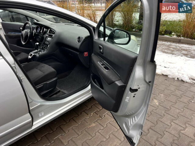 Серый Пежо 5008, объемом двигателя 1.6 л и пробегом 237 тыс. км за 5900 $, фото 11 на Automoto.ua