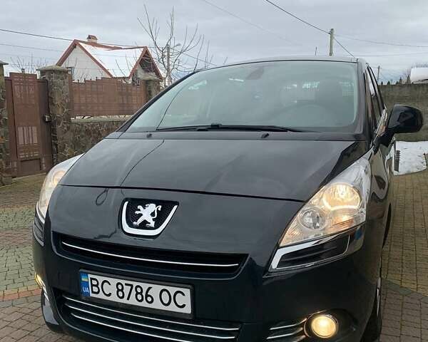 Серый Пежо 5008, объемом двигателя 2 л и пробегом 239 тыс. км за 7150 $, фото 13 на Automoto.ua
