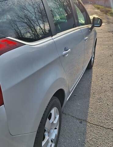 Серый Пежо 5008, объемом двигателя 1.6 л и пробегом 214 тыс. км за 6999 $, фото 6 на Automoto.ua