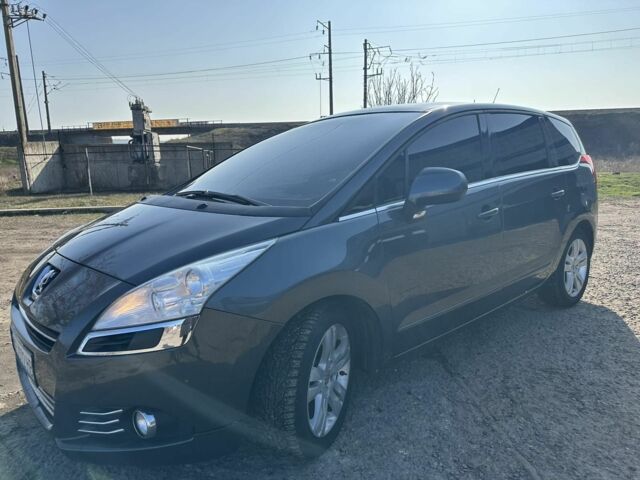 Сірий Пежо 5008, об'ємом двигуна 1.6 л та пробігом 265 тис. км за 7600 $, фото 7 на Automoto.ua