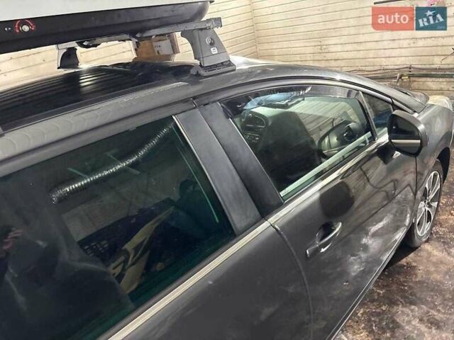 Серый Пежо 5008, объемом двигателя 1.6 л и пробегом 179 тыс. км за 6500 $, фото 7 на Automoto.ua