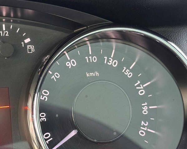 Серый Пежо 5008, объемом двигателя 2 л и пробегом 219 тыс. км за 8100 $, фото 17 на Automoto.ua