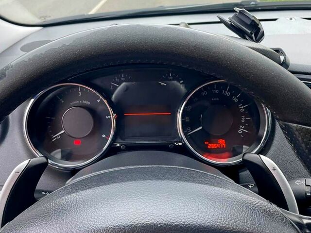 Сірий Пежо 5008, об'ємом двигуна 1.6 л та пробігом 235 тис. км за 7800 $, фото 12 на Automoto.ua