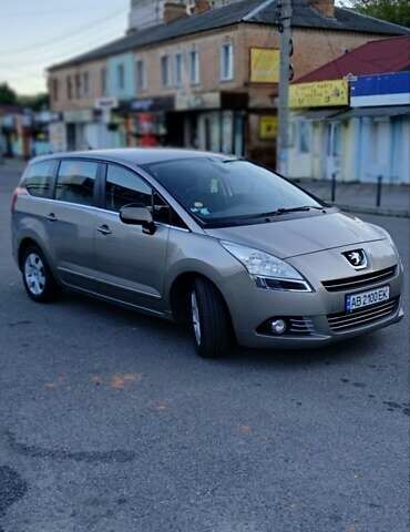 Серый Пежо 5008, объемом двигателя 1.6 л и пробегом 317 тыс. км за 6900 $, фото 26 на Automoto.ua