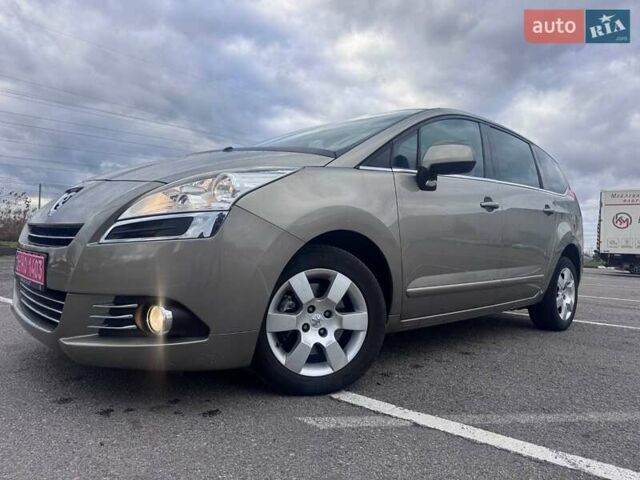 Пежо 5008 2010 в Ровно на Automoto.ua Серый Пежо 5008, объемом двигателя 2 л и пробегом 176 тыс. км за 9700 $, фото 3 на Automoto.ua