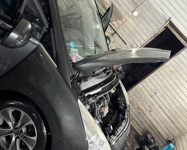 Серый Пежо 5008, объемом двигателя 1.6 л и пробегом 179 тыс. км за 6500 $, фото 2 на Automoto.ua