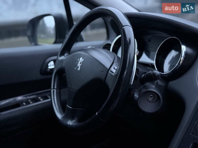 Сірий Пежо 5008, об'ємом двигуна 1.56 л та пробігом 227 тис. км за 6300 $, фото 37 на Automoto.ua