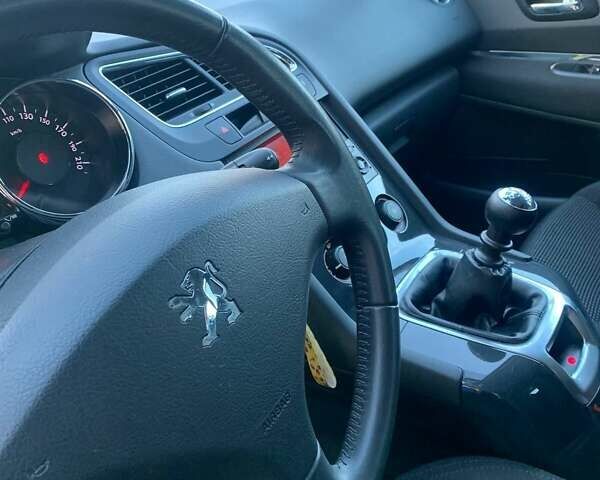Серый Пежо 5008, объемом двигателя 2 л и пробегом 239 тыс. км за 7150 $, фото 21 на Automoto.ua