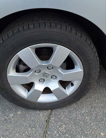 Серый Пежо 5008, объемом двигателя 1.6 л и пробегом 214 тыс. км за 6999 $, фото 26 на Automoto.ua