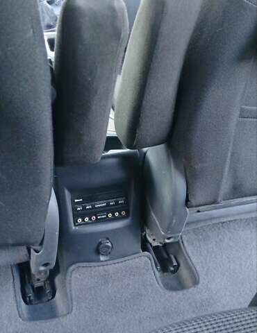 Серый Пежо 5008, объемом двигателя 1.6 л и пробегом 317 тыс. км за 6900 $, фото 10 на Automoto.ua