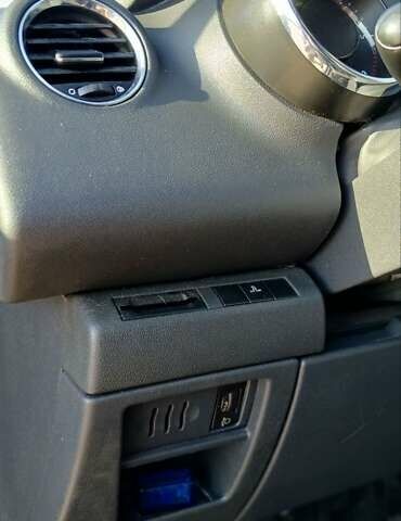 Серый Пежо 5008, объемом двигателя 1.6 л и пробегом 317 тыс. км за 6900 $, фото 32 на Automoto.ua