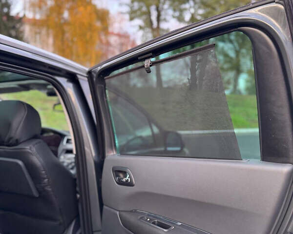 Серый Пежо 5008, объемом двигателя 2 л и пробегом 219 тыс. км за 8100 $, фото 11 на Automoto.ua