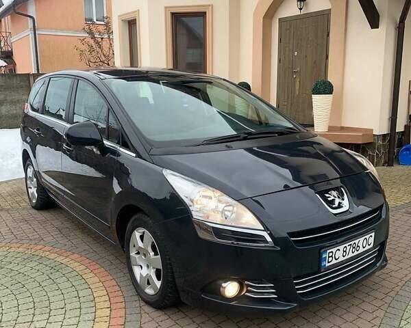 Серый Пежо 5008, объемом двигателя 2 л и пробегом 239 тыс. км за 7150 $, фото 3 на Automoto.ua