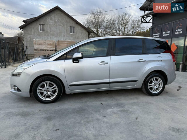 Серый Пежо 5008, объемом двигателя 1.56 л и пробегом 273 тыс. км за 7300 $, фото 4 на Automoto.ua