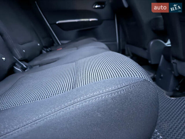 Сірий Пежо 5008, об'ємом двигуна 1.56 л та пробігом 227 тис. км за 6300 $, фото 56 на Automoto.ua