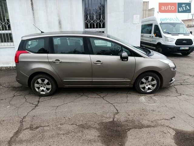 Сірий Пежо 5008, об'ємом двигуна 1.56 л та пробігом 336 тис. км за 7500 $, фото 2 на Automoto.ua