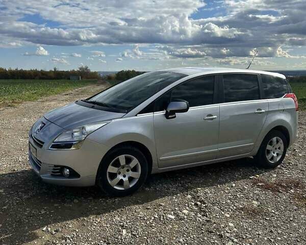 Пежо 5008 2010 в Ивано-Франковске на Automoto.ua Серый Пежо 5008, объемом двигателя 1.56 л и пробегом 227 тыс. км за 8100 $, фото 7 на Automoto.ua