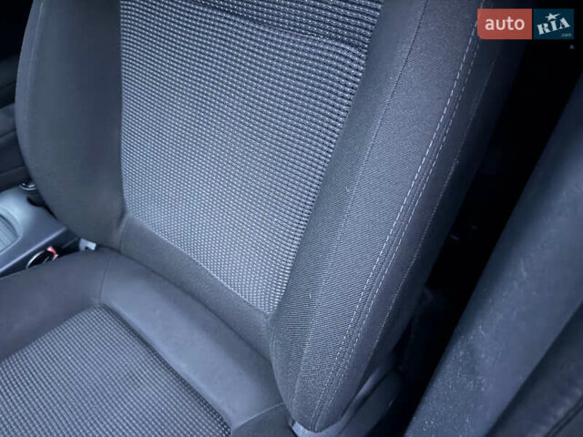 Сірий Пежо 5008, об'ємом двигуна 1.56 л та пробігом 227 тис. км за 6300 $, фото 38 на Automoto.ua