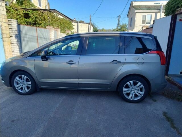 Сірий Пежо 5008, об'ємом двигуна 1.6 л та пробігом 215 тис. км за 7300 $, фото 1 на Automoto.ua