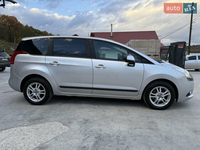 Серый Пежо 5008, объемом двигателя 1.56 л и пробегом 273 тыс. км за 7300 $, фото 11 на Automoto.ua