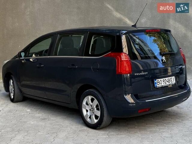 Серый Пежо 5008, объемом двигателя 1.6 л и пробегом 222 тыс. км за 7800 $, фото 6 на Automoto.ua