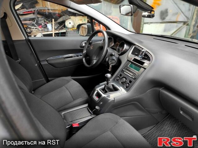 Серый Пежо 5008, объемом двигателя 1.6 л и пробегом 237 тыс. км за 7800 $, фото 9 на Automoto.ua
