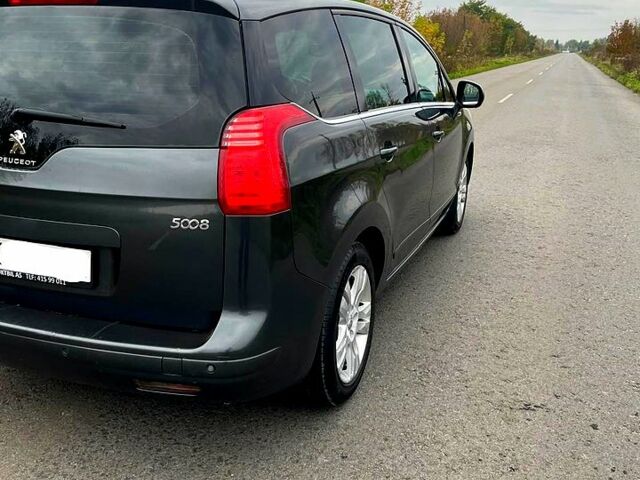 Сірий Пежо 5008, об'ємом двигуна 1.6 л та пробігом 235 тис. км за 7800 $, фото 5 на Automoto.ua