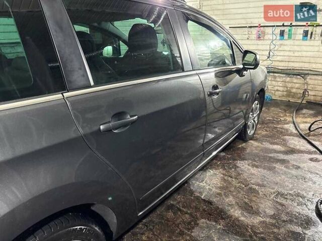 Серый Пежо 5008, объемом двигателя 1.6 л и пробегом 179 тыс. км за 6500 $, фото 4 на Automoto.ua