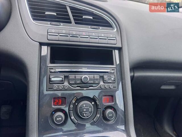 Пежо 5008 2010 в Ровно на Automoto.ua Серый Пежо 5008, объемом двигателя 2 л и пробегом 176 тыс. км за 9700 $, фото 32 на Automoto.ua