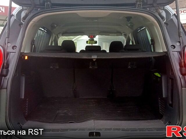 Сірий Пежо 5008, об'ємом двигуна 1.6 л та пробігом 262 тис. км за 7200 $, фото 8 на Automoto.ua