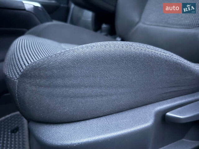 Сірий Пежо 5008, об'ємом двигуна 1.56 л та пробігом 227 тис. км за 6300 $, фото 39 на Automoto.ua