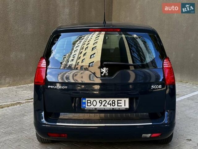 Серый Пежо 5008, объемом двигателя 1.6 л и пробегом 222 тыс. км за 7800 $, фото 7 на Automoto.ua