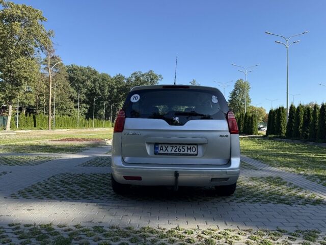 Сірий Пежо 5008, об'ємом двигуна 1.6 л та пробігом 252 тис. км за 7300 $, фото 4 на Automoto.ua