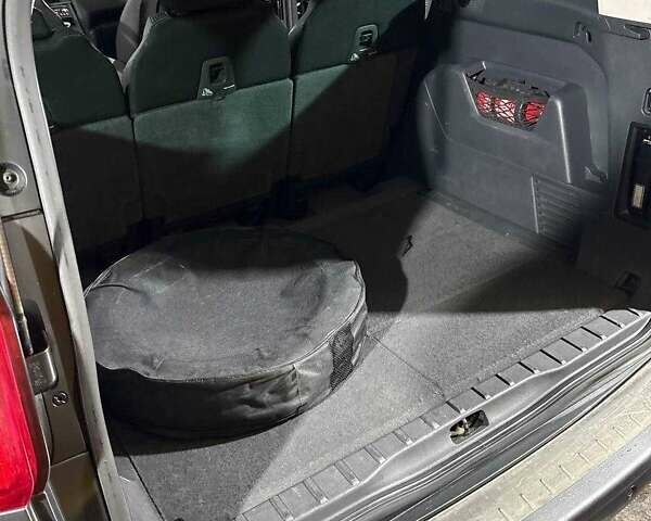 Серый Пежо 5008, объемом двигателя 1.6 л и пробегом 179 тыс. км за 6500 $, фото 18 на Automoto.ua