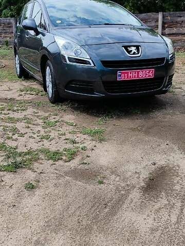 Сірий Пежо 5008, об'ємом двигуна 1.56 л та пробігом 254 тис. км за 7450 $, фото 1 на Automoto.ua