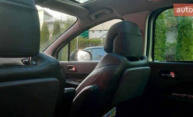 Серый Пежо 5008, объемом двигателя 1.56 л и пробегом 240 тыс. км за 7999 $, фото 8 на Automoto.ua