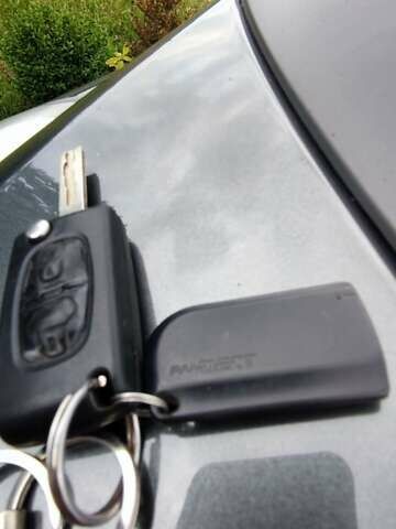 Серый Пежо 5008, объемом двигателя 2 л и пробегом 298 тыс. км за 9700 $, фото 19 на Automoto.ua
