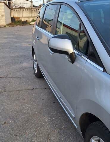 Серый Пежо 5008, объемом двигателя 1.6 л и пробегом 214 тыс. км за 6999 $, фото 14 на Automoto.ua