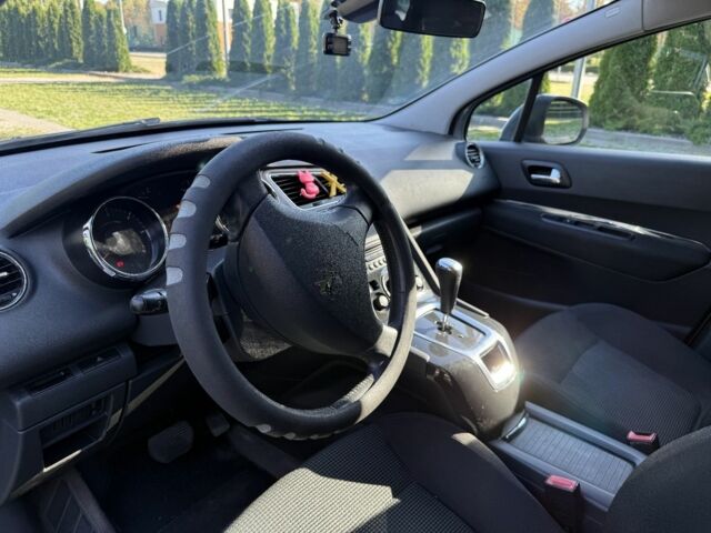 Сірий Пежо 5008, об'ємом двигуна 1.6 л та пробігом 252 тис. км за 7300 $, фото 9 на Automoto.ua