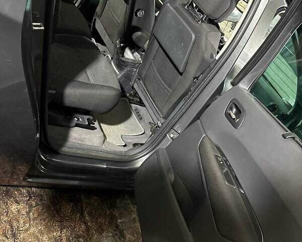 Серый Пежо 5008, объемом двигателя 1.6 л и пробегом 179 тыс. км за 6500 $, фото 20 на Automoto.ua