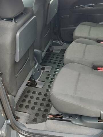 Сірий Пежо 5008, об'ємом двигуна 1.56 л та пробігом 254 тис. км за 7450 $, фото 20 на Automoto.ua