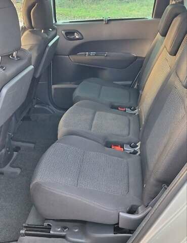 Серый Пежо 5008, объемом двигателя 1.6 л и пробегом 214 тыс. км за 6999 $, фото 18 на Automoto.ua